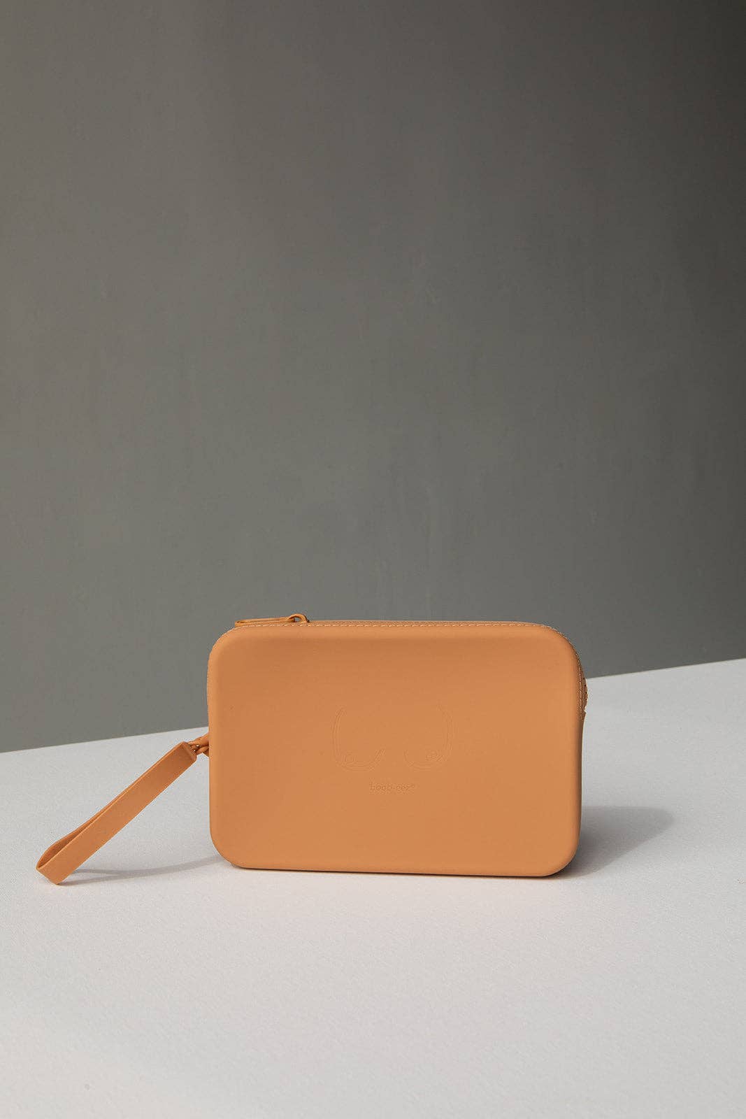 Adhesive Stick-on Bra with Silicone Travel Case