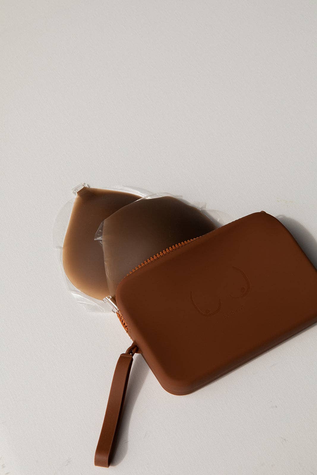 Adhesive Stick-on Bra with Silicone Travel Case